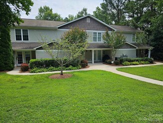 49017 Dockside Ln, Albemarle, NC 28001
