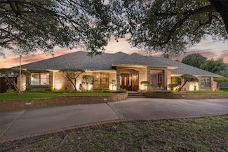 1360 Green Hills Ct, Duncanville, TX 75137