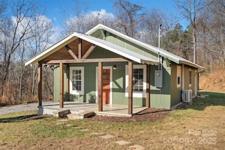 1901 Murray Rd, Canton, NC 28716