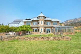 2585 David Ln, Medford, OR 97504