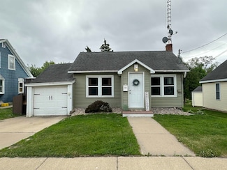 385 N Water St, Platteville, WI 53818