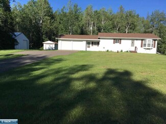 7256 Palo Tia Rd, Embarrass, MN 55732