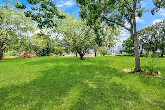 1030 San Felipe Rd, Sealy, TX 77474