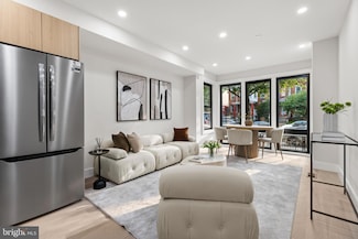 3923 14th St NW Unit 2, Washington, DC 20011