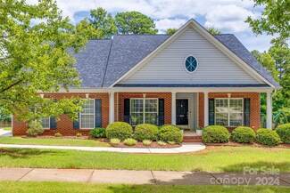 1405 Shade Tree Ct, Matthews, NC 28104