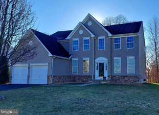 2570 Coronado Ave, Vineland, NJ 08360