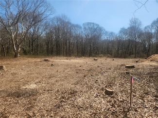 45 Wickford Ave, Jamestown, RI 02835