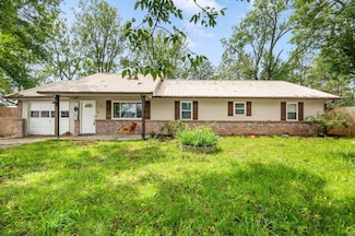 1208 Jo Lynn St, Siloam Springs, AR 72761