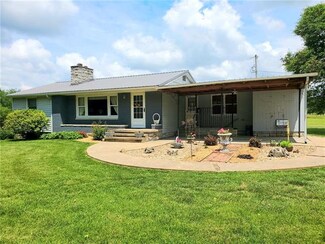 22898 N Mckean St, Pleasanton, KS 66075