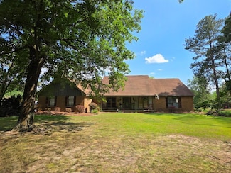 117 Meadowlark Ln, Fitzgerald, GA 31750