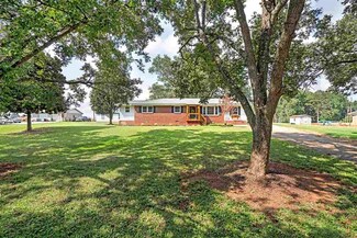 1201 Old Georgia Rd, Roebuck, SC 29376
