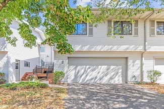 4162 Shirlee Ln S, Saint Paul, MN 55126
