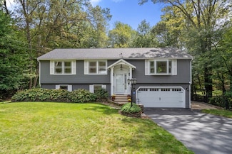 86 Van Buren Rd, Tewksbury, MA 01876