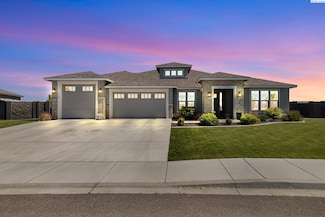 2160 Skyview Loop, Richland, WA 99352