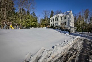 41 Autumn St, Danville, NH 03819