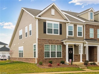 1739 Westfall St, Kernersville, NC 27284