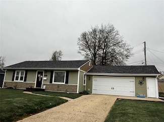 2204 S 7th Ave E, Newton, IA 50208