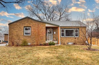 4019 39th Place, Des Moines, IA 50310