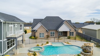 7566 Don Bruce Ct, Christiana, TN 37037