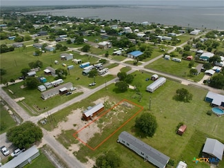 1103 W Houston Ave, Seadrift, TX 77983