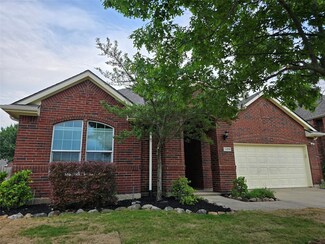 1306 Lake Trail Ct, Wylie, TX 75098