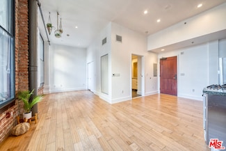 460 S Spring St Unit 206, Los Angeles, CA 90013