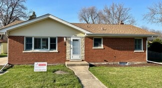 413 W Center St, Itasca, IL 60143