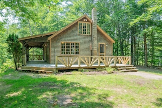 290 Gore Rd, Naples, ME 04055
