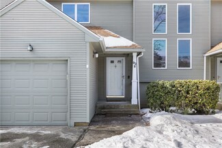 92 Nipmuc Trail Unit B, North Providence, RI 02904