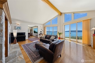2364 Strawberry Point Rd, Oak Harbor, WA 98277
