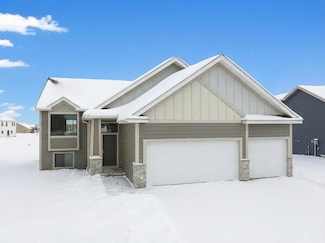 17750 Empire Trail, Lakeville, MN 55044