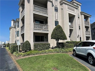 417 Harbour Point Unit 103, Virginia Beach, VA 23451