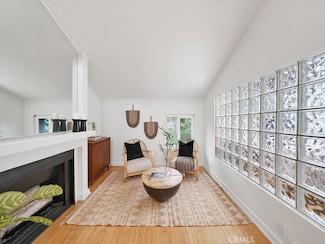 17082 Pacific Coast Hwy Unit 204, Huntington Beach, CA 92649