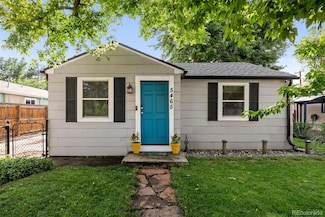 5465 Saulsbury Ct, Arvada, CO 80002