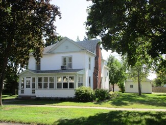 429 Main St W, Wabasha, MN 55981