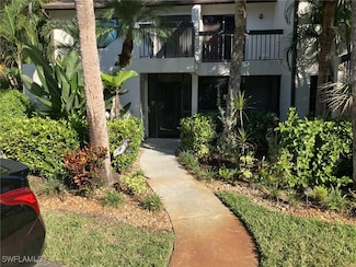 1826 Kings Lake Blvd Unit 7, Naples, FL 34112