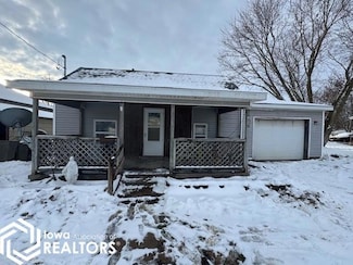 1608 S 17th St, Centerville, IA 52544