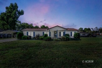 49 Jacobs St, Chauncey, OH 45719