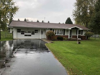 9311 E 375 N, Churubusco, IN 46723