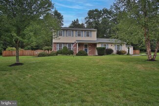1961 Stewart Dr, Hatfield, PA 19440
