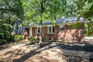 531 Whittington Place, Statesville, NC 28677