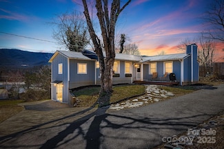 10 Saxons Walk Way, Black Mountain, NC 28711