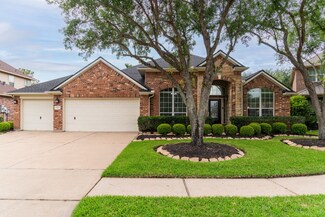 2304 Cape Landing Dr, Pearland, TX 77584