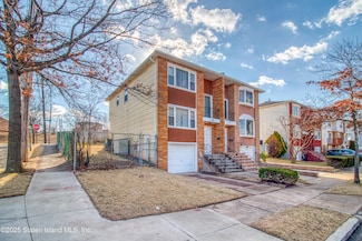 488 Clifton Ave, Staten Island, NY 10305