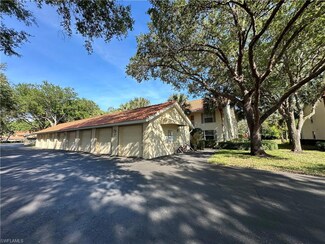 241 Robin Hood Cir Unit 204, Naples, FL 34104