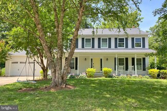 10816 Monticello Dr, Great Falls, VA 22066
