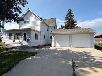 307 E Main St, Caledonia, MN 55921
