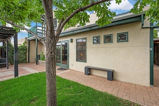 6908 White Pine Place NE, Albuquerque, NM 87109