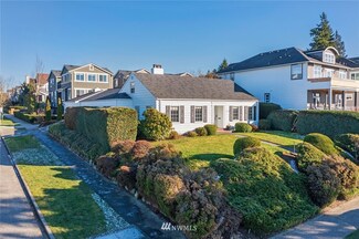 3054 W Viewmont Way W, Seattle, WA 98199