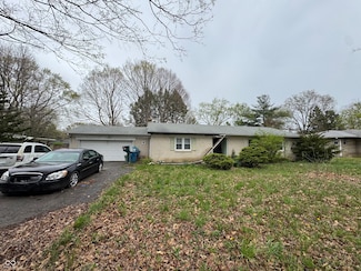 1532 Greer Dell Rd, Indianapolis, IN 46260